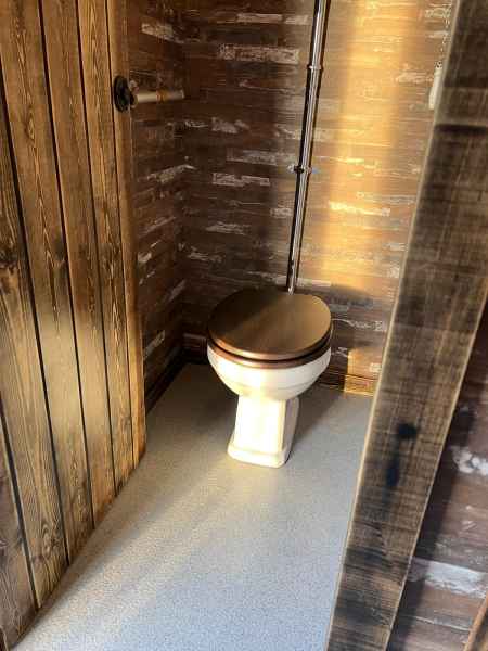 Shepherds Hut loo internal