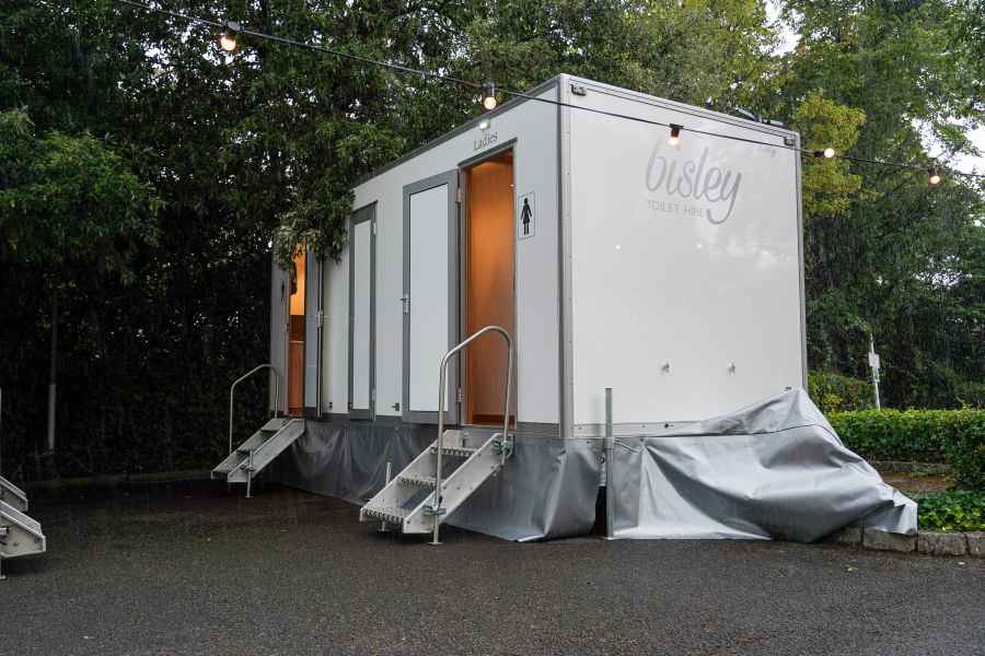 3+1 Luxury Toilet Unit