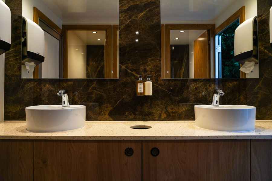 3+1 Luxury Toilet Unit Interior